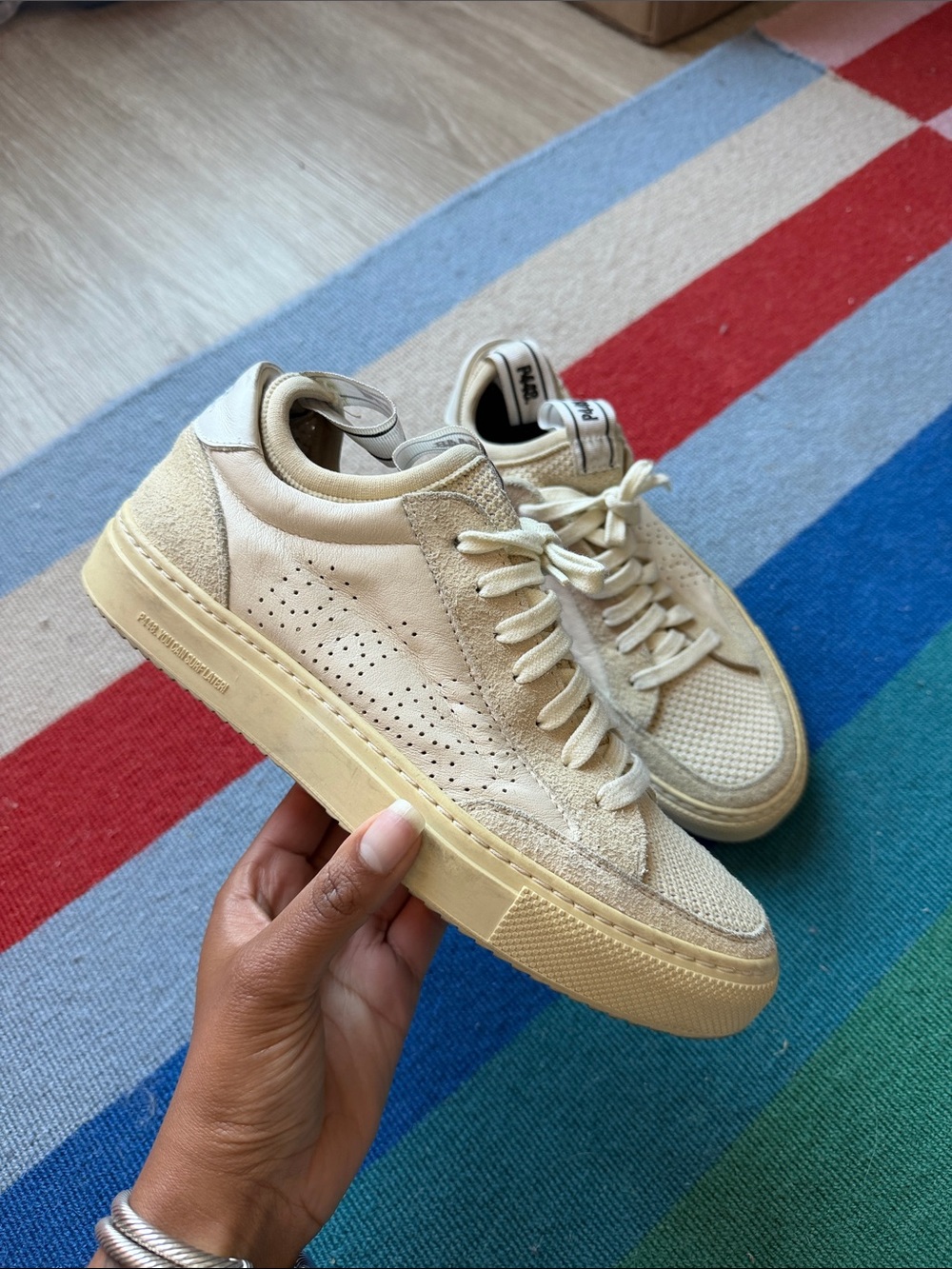P448 soho low top sneaker womens size 39 fits a women’s 8/8.5